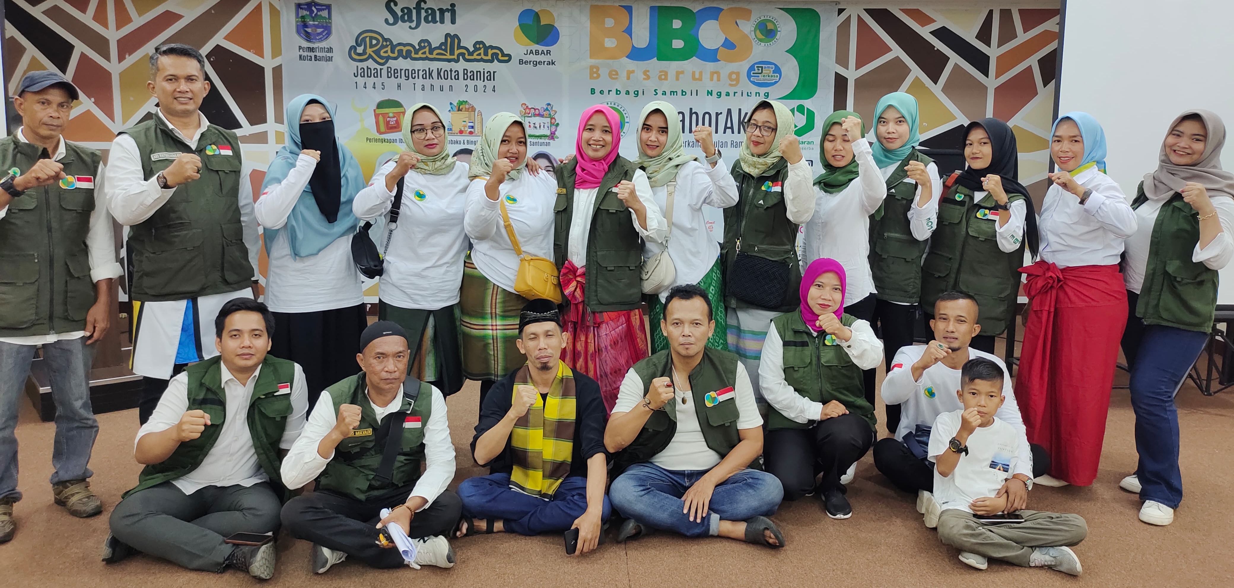 Pucak Safari Ramadan Jabar Bergerak Kota Banjar Bubos 8 dan peluncuran Jamu Perkasa di lantai 3 Toserba Pajajaran, Rabu (28/3/2024).