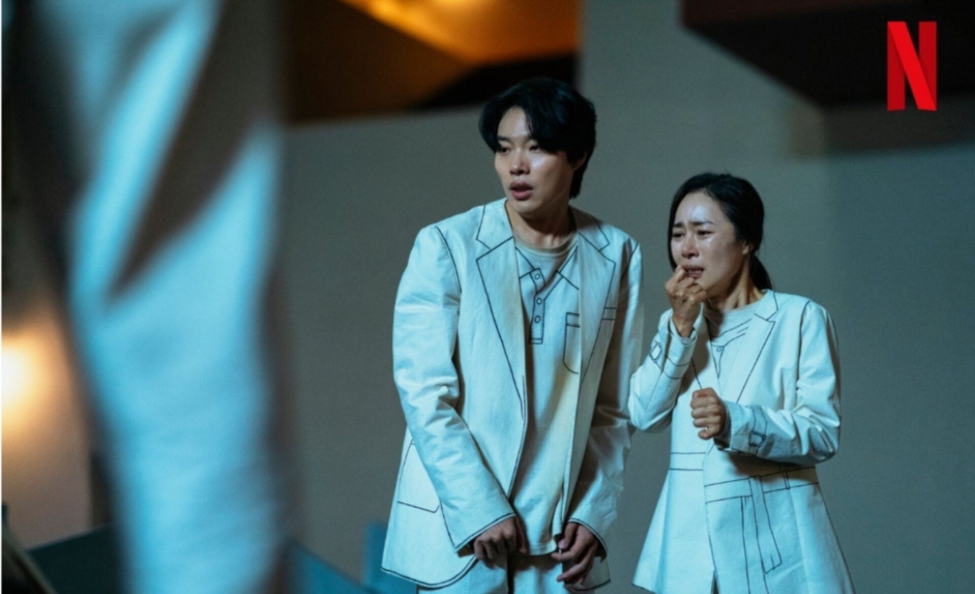 Ryu Jun Yeol, Chun Woo Hee, dan Park Jung Min Terjebak di Tempat Misterius dalam Drakor The 8 Show Netflix