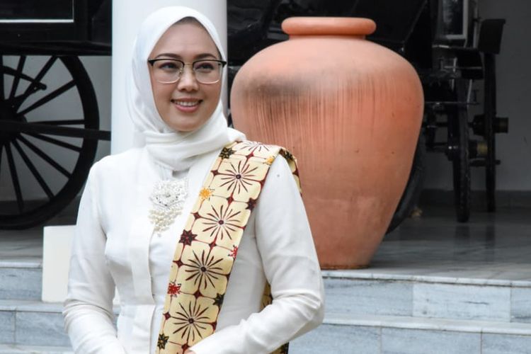 Anne Ratna Mustika Mantan Dedi Mulyadi Dikabarkan Sudah Menikah Lagi Pikiran Rakyat Purwakarta