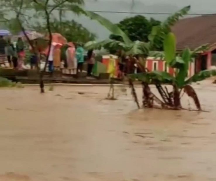 Banjir Sungai Laban