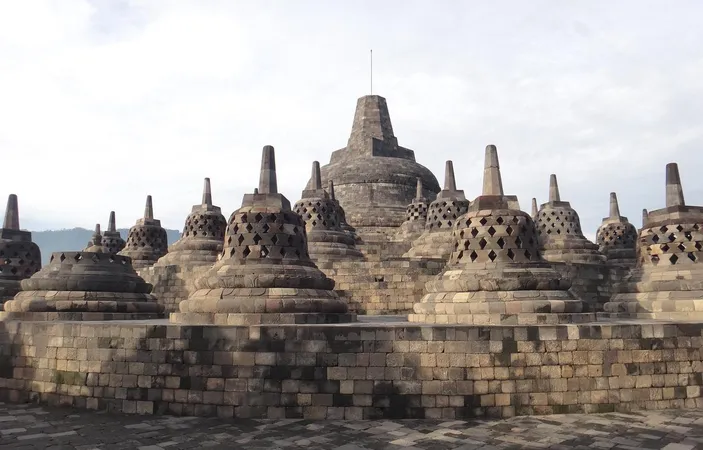 Sandiaga Uno Akui Sudah Dapat Restu Luhut Naikan Harga Tiket Candi Borobudur, Tunggu TWC Siap