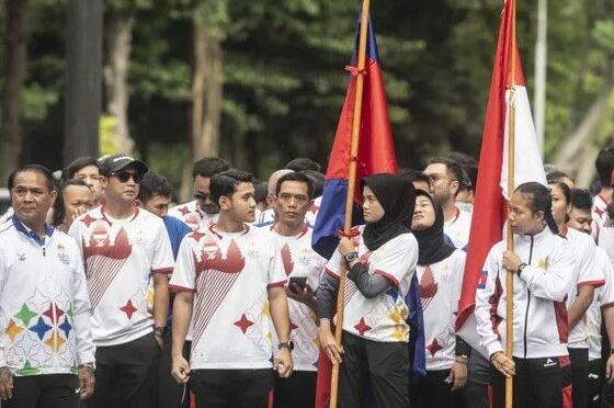 Meski tinggal beberapa minggu lagi, namun kepastian atket kontingen Indonesia masih dipertanyakan dalam gelaran SEA Games Kamboja. 