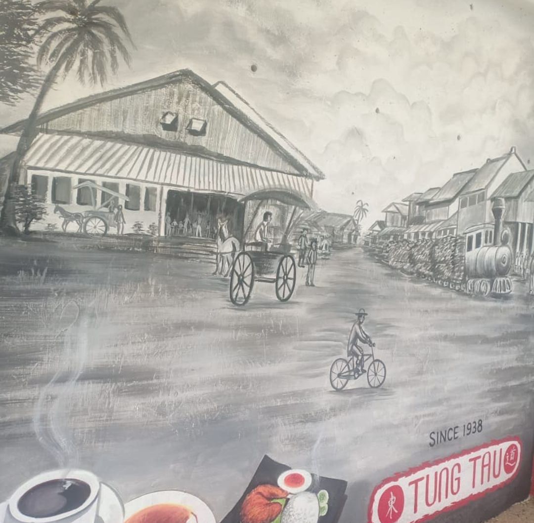 Waroeng Tung Tau, Kedai Kopi Tung Tau Destinasi Wisata Kuliner Bersejarah di Bangka Belitung.*