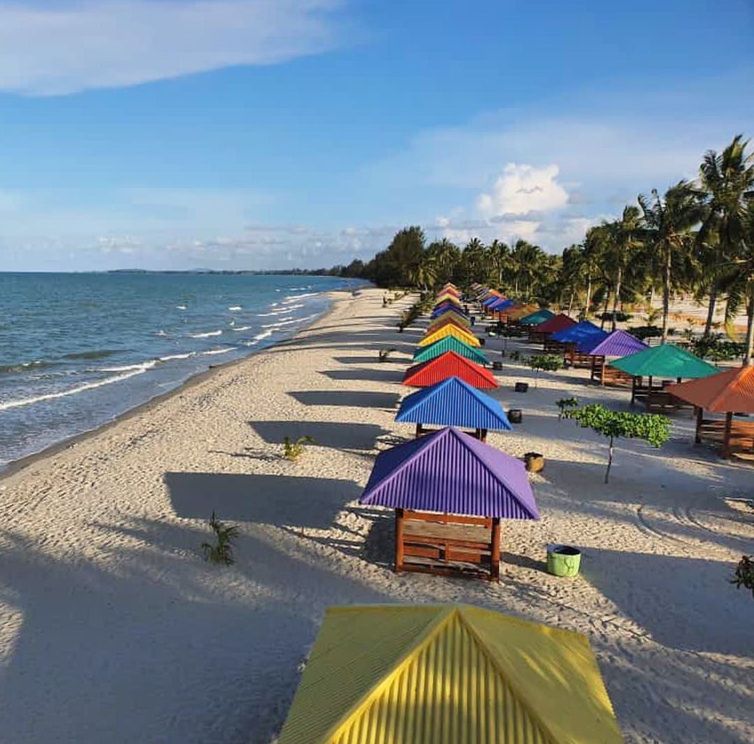 Pantai Tuing Belinyu Bangka Belitung. 