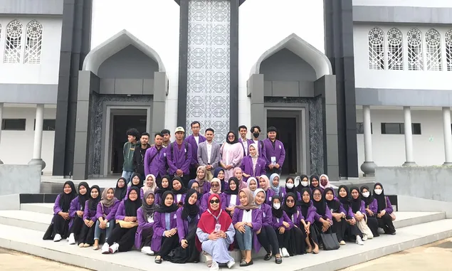 Mahasiswa Politeknik Piksi Input Serang Menjelajahi Kekayaan Sejarah di Museum Negeri Banten