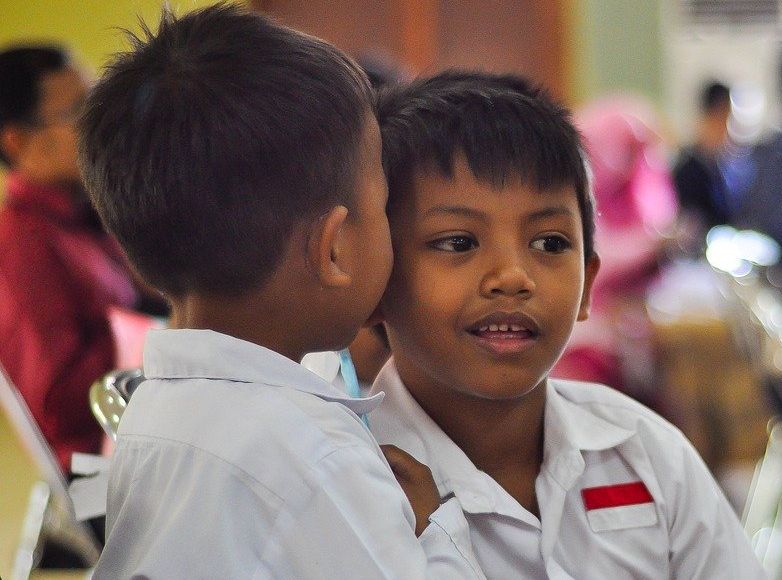 Video anak sekolah