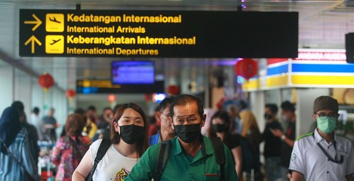 Kedatangan WN China di Bandara Internasional Soekarno-Hatta.