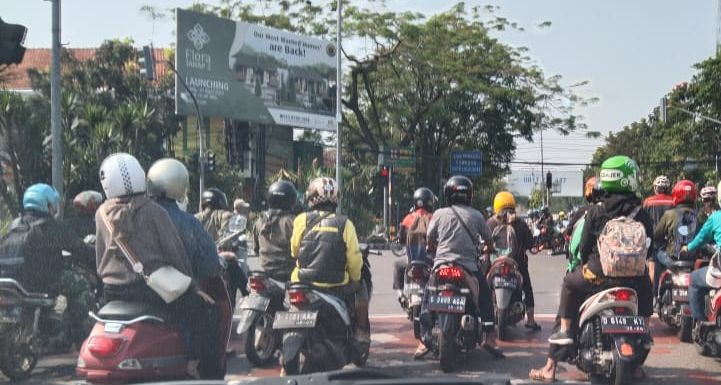 Brigjen Pol Ery Nursatari mengimbau kepada para pemudik yang ingin merayakan Lebaran 2023 untuk tidak menggunakan sepeda motor.