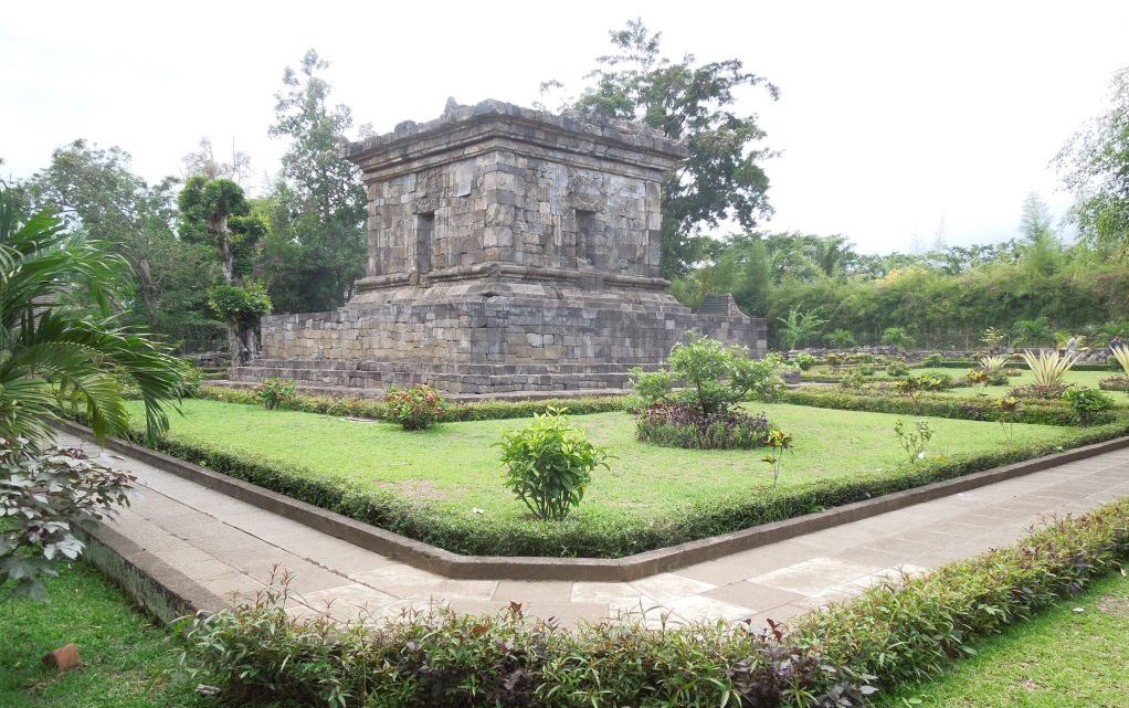 Candi Badut, peninggalan arkeologi di Kota malang yang menginspirasi nama  nama Stadion Gajayana dan Kanjuruhan