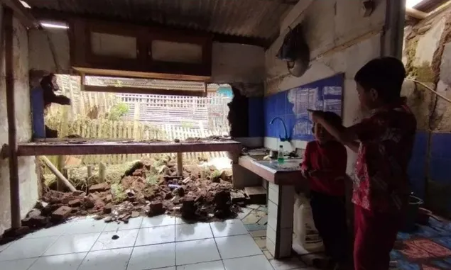 UPDATE: 495 Rumah Rusak Akibat Gempa Sesar Garsela Magnitudo 4,3 di Garut
