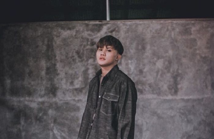 View Rizky Febian Makna Cinta Background