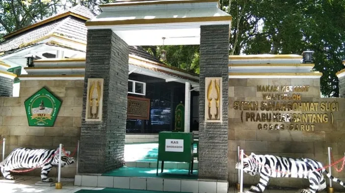 Intip Sejarah Spiritual Inilah Tempat Ziarah Makam Wali Allah Di