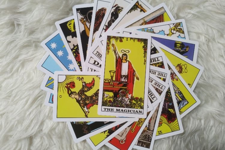 Arti Kartu Tarot The Magician, Lengkap dengan Posisi Tegak dan Terbalik ...