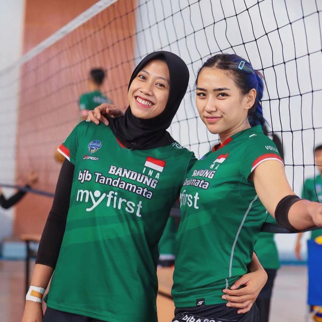 Link Live Streaming Voli Putri Bank Jatim vs Petrokimia Livoli Divisi Utama 2022 Yolla Yuliana vs Megawati