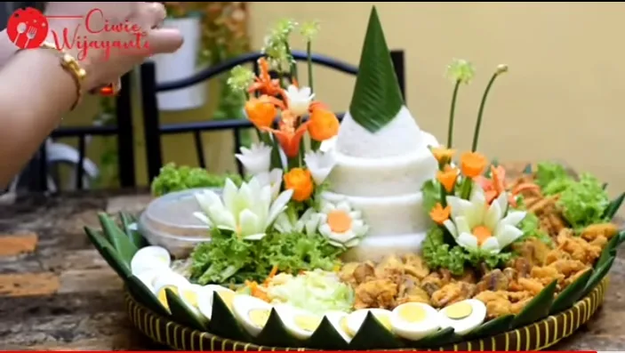 TEMA Kreasi Tumpeng 17 Agustus Unik dan Menarik Cocok untuk Hiasan