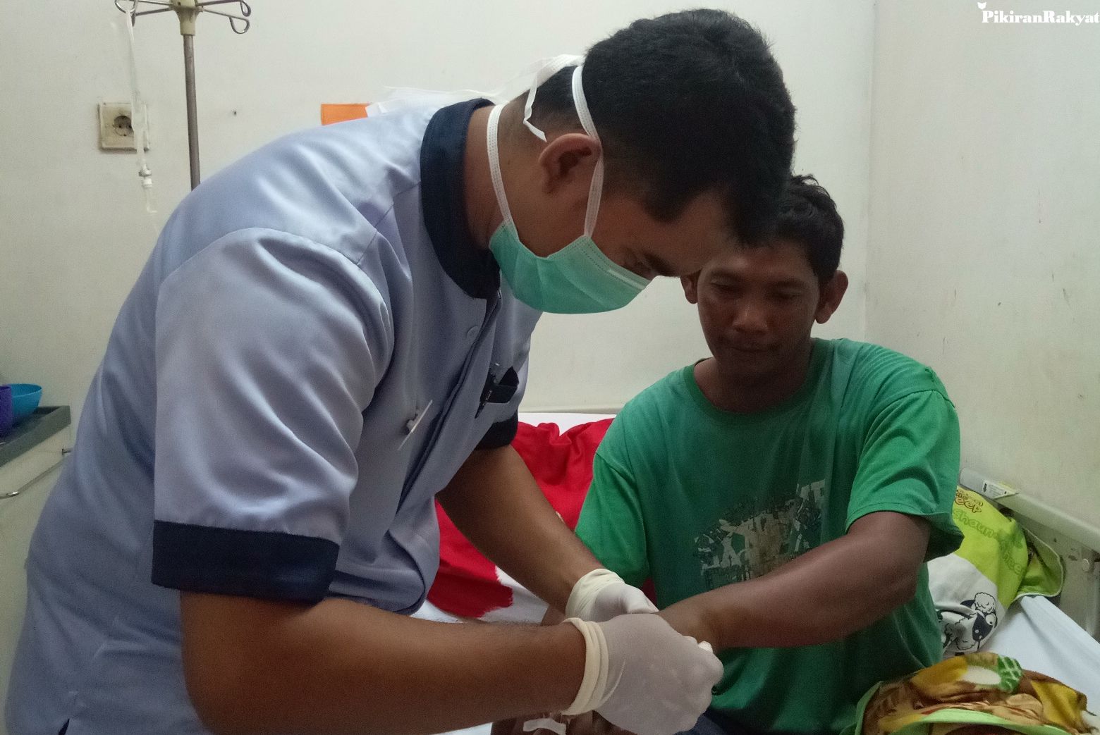 Cerita Jaja Dipatuk Ular  Kobra  saat Banjir Saya Silet 