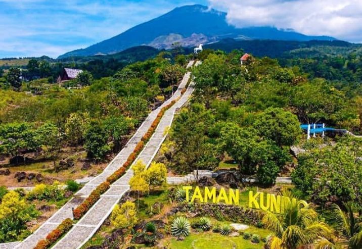 Taman Kuning salah satu spot di Kebun Raya Kuningan Jawa Barat