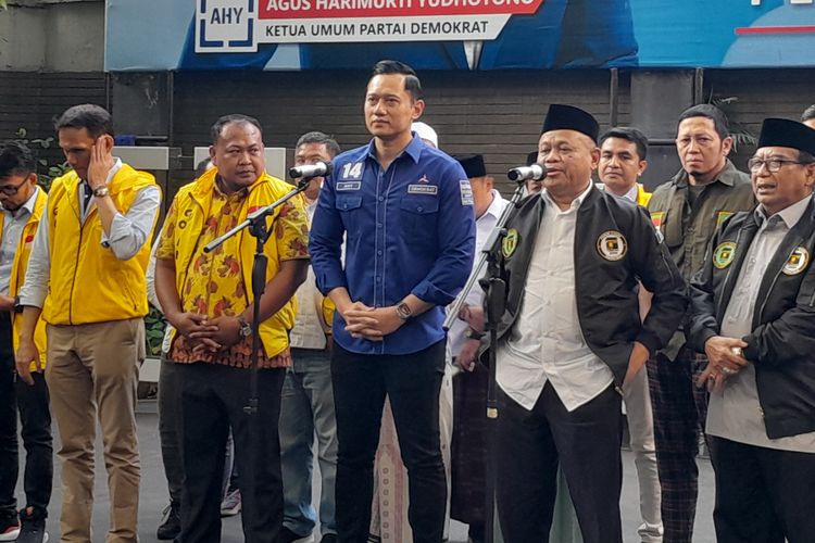 AHY di Antara Cawapres Ganjar Pranowo dan Anies Baswedan: Belum Tentu