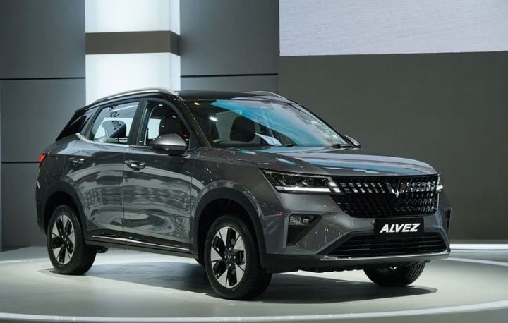 Ilustrasi Mobil Wuling Alvez CE CVT (***)