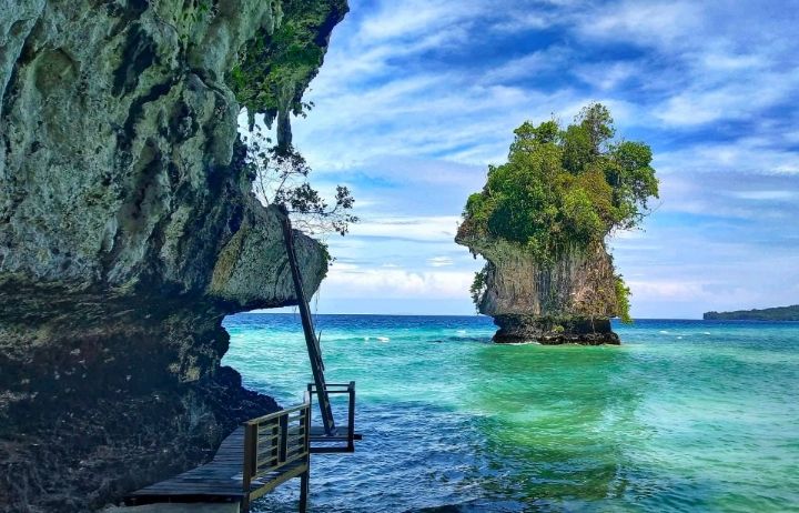 Rekomendasi 5 Tempat Wisata Terbaik di Pulau Papua (***)