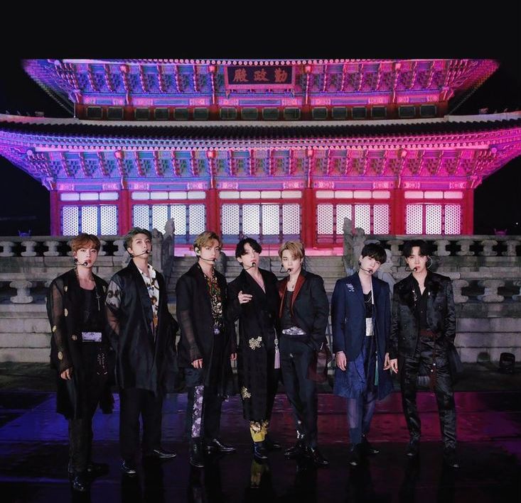 BTS di Kediaman Besar Geunjeongjeon di Istana Gyeongbokgung