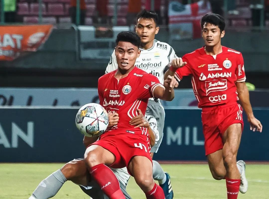 Persija Jakarta bungkam Persib Bandung 2-0.