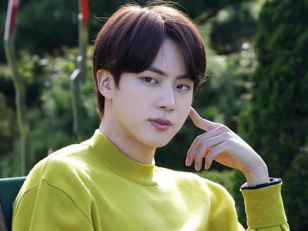 Jin Bts Sempat Akan Masuk Sm Entertainment Lho Ini Dia Beberapa Fakta Lainnya Tentang Jin Army Jurnal Garut