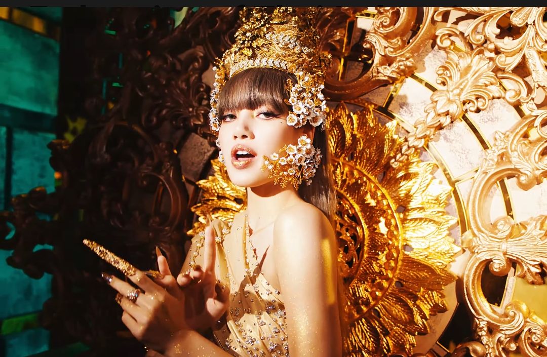 Gebrakan Baru Lisa Blackpink Bakal Kolaborasi Bareng Dj Snake Dan Megan Thee Stallion Galamedia News<script async src=