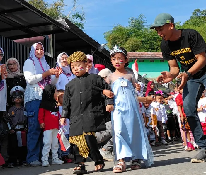 Contoh Karangan Atau Narasi Cerita Singkat Hut Kemerdekaan 17 Agustus