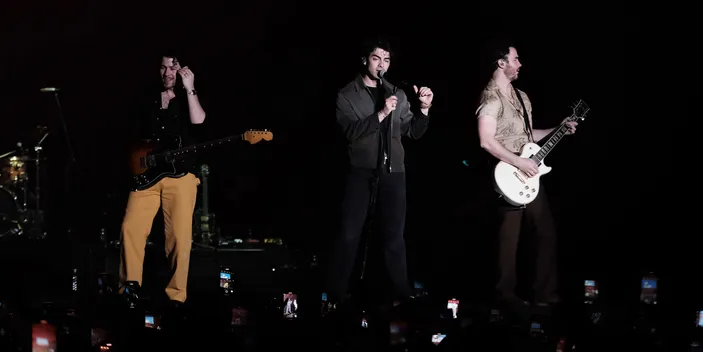 Konser Jonas Brothers Celebrating Five Albums The Tour Di Indonesia