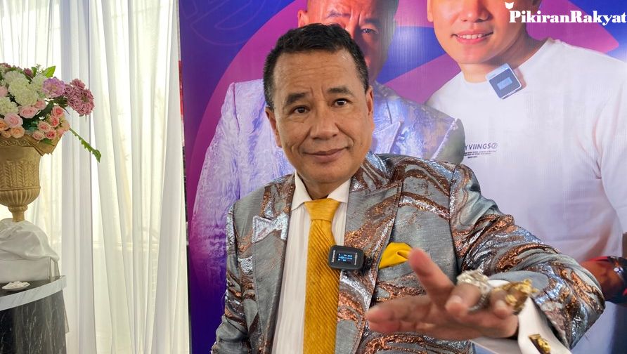 Pengacara kondang, Hotman Paris.