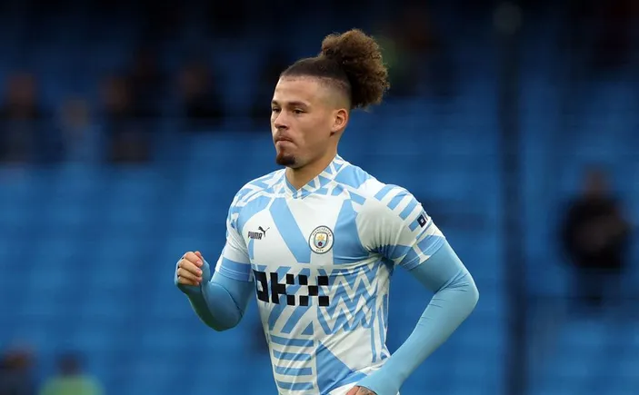 Kalvin Phillips Kurang Menit Bermain, Manchester City Siap Meminjamkannya pada Bursa Transfer