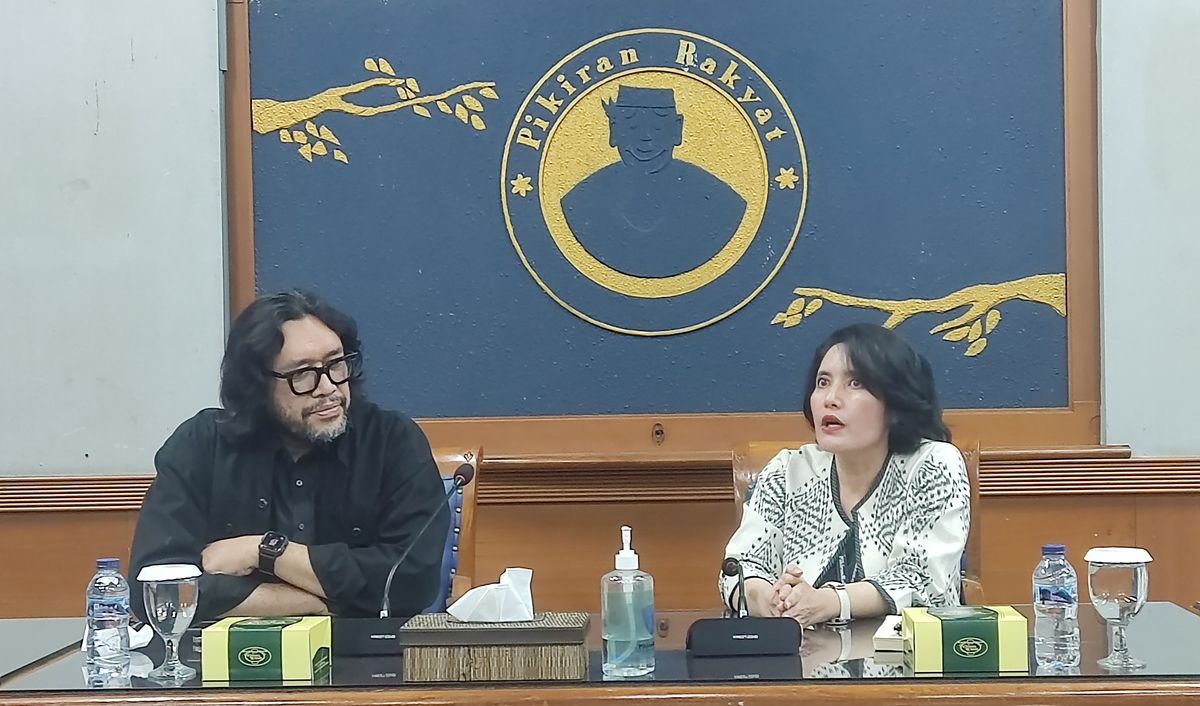 Ono Surono (kiri) saat berkunjung ke Kantor Redaksi Pikiran Rakyat, Jalan Asia Afrika, Bandung, 28 Juni 2024.