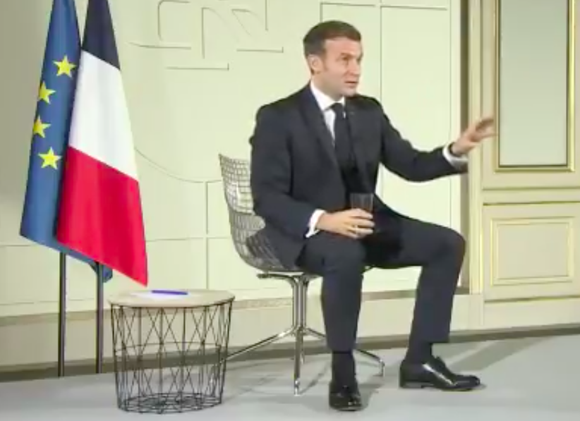 Presiden Prancis Emmanuel Macron saat diwawancarai wartawan Al Jazeera, pada hari Minggu 1 November 2020.