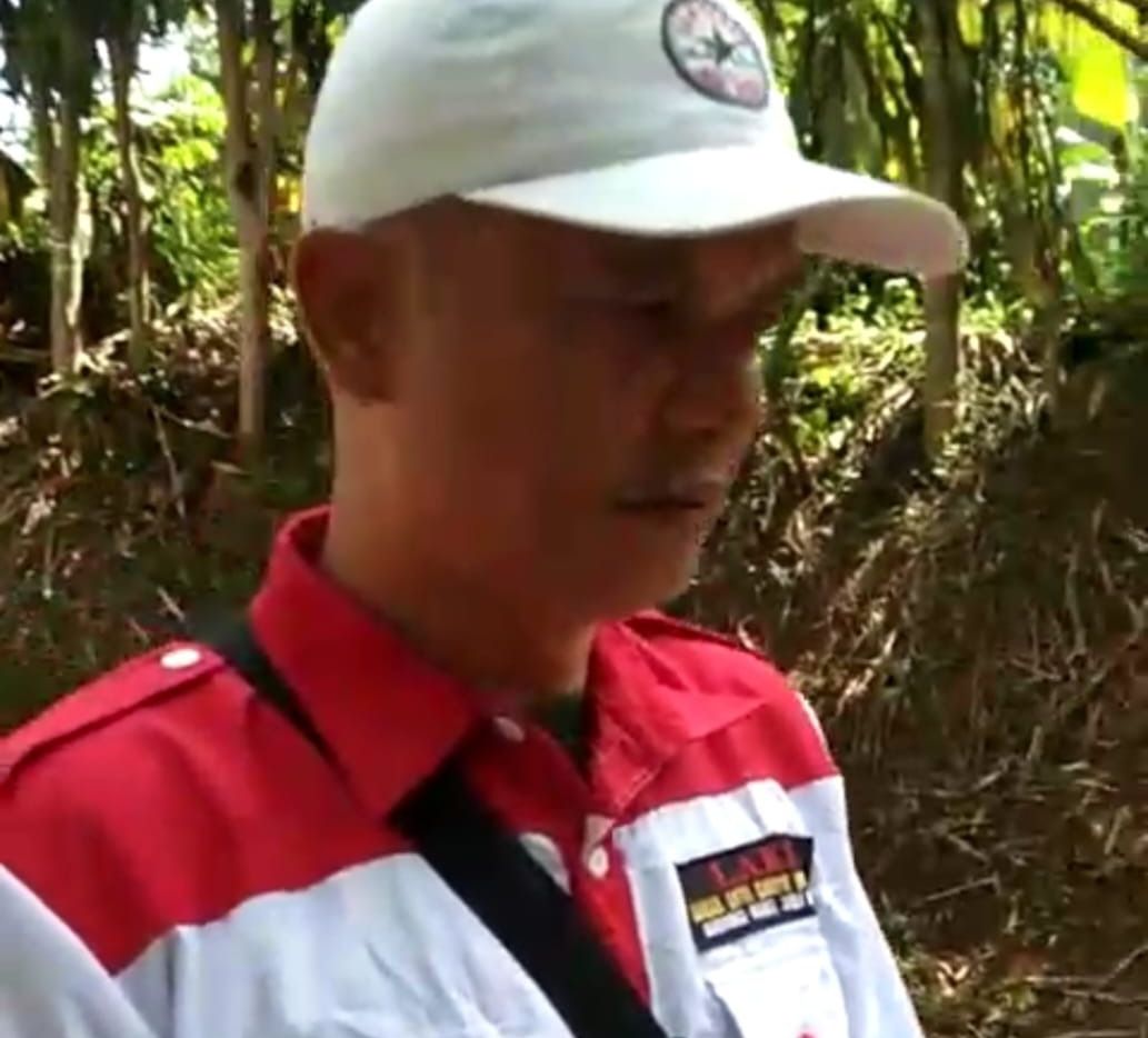 Pengurus Laskar Anti Korupsi Indonesia/LAKI Kecamatan Cikalong Jon Setiadi
