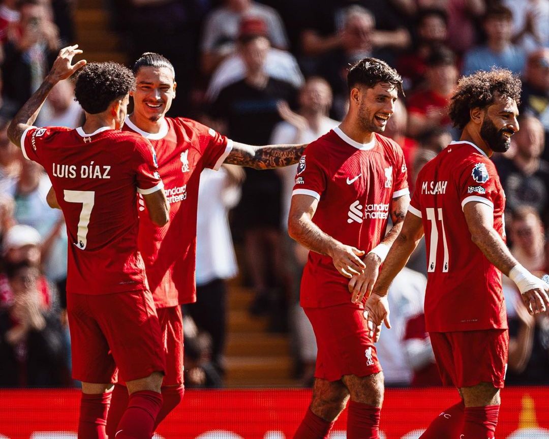 Pemain Liverpool merayakan kemenangan 3-0 daro Aston Villa pada pekan 4 Liga Inggris musim 2023/2024.