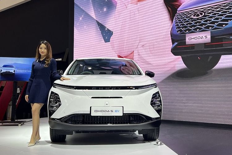 Mengintip Brand Otomotif Papan Atas di Pameran Mobil 2023