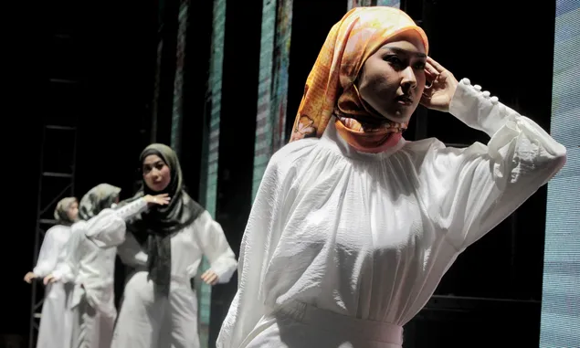 Tren Hijab Lebaran Idul Fitri yang Nyaman Tanpa Ribet yang Direkomendasikan Oleh Para Pakar 