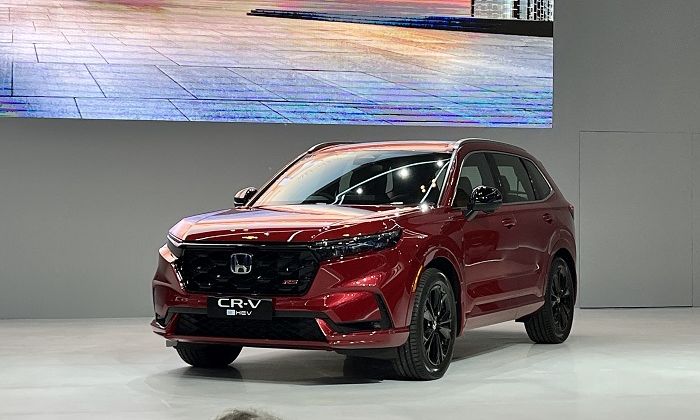 Honda CR-V Hybrid yang diluncurkan di pameran otomotif Gaikindo Indonesia International Auto Show (GIIAS) 2023 pada Kamis, 10 Agustus 2023.