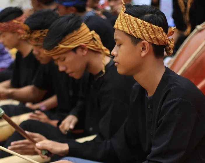 Soal PAS UAS Pilihan Ganda Seni Budaya Kelas 7 SMP MTS Semester 1 ...