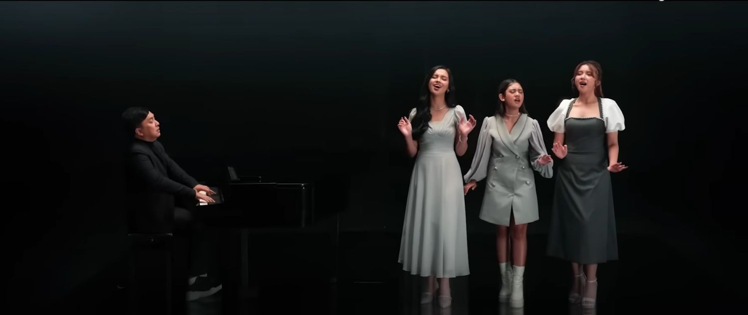 Lirik lagu Menyesal yang dinyanyikan oleh The Supergirls yaitu Tiara Andini, Lyodra dan Ziva Magnolya.