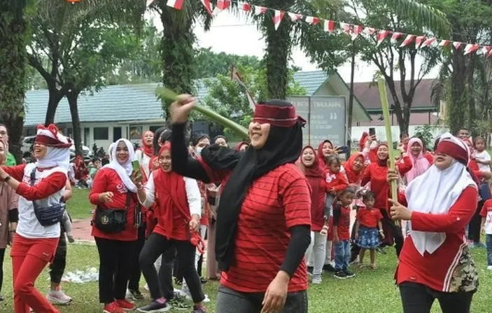 15 Ide Lomba 17 Agustus Paling Unik Dan Meriah, Dari Anak-anak Hingga ...