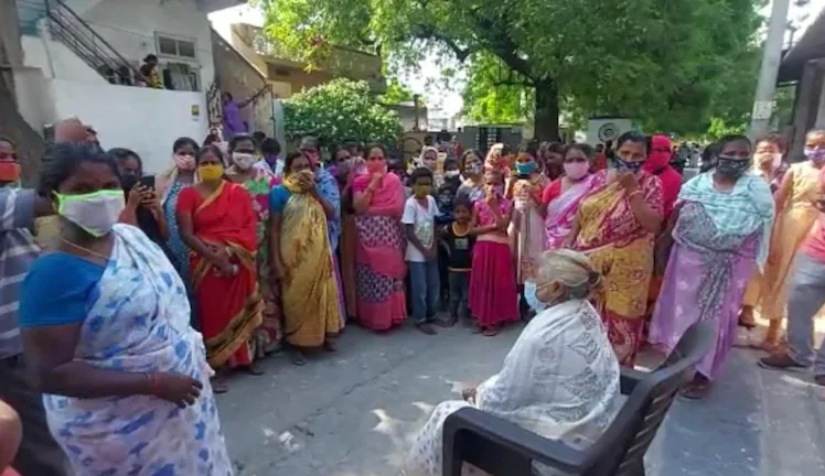 Setelah Dikuburkan 14 Hari Seorang Wanita Tua Di India Tiba Tiba Pulang Ke Rumahnya Warta Bulukumba