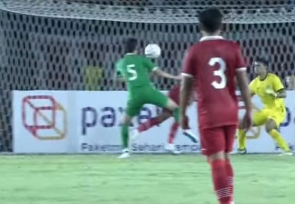 Gol kedua Timnas Indonesia ke gawang Turkmenistan dicitakan Pratama Arhan dimenit ke  90+2'