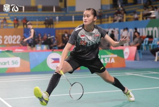 Dua wakil Indonesia di nomor tunggal putri, Stephanie Widjaja dan Komang Ayu Cahya Dewi berhasil lolos ke babak 32 besar BAC 2022 usai memuncaki grup kualifikasi