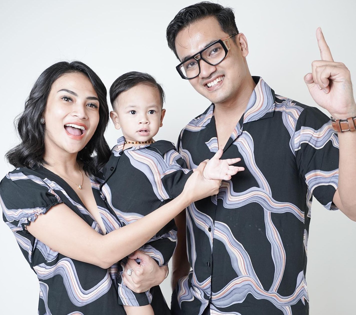 Momen Haru Gala Sky Sebut Kata 'Mama' 'Papa' Menjadi Viral, Netizen Berlinang Air Mata - Warta Lombok