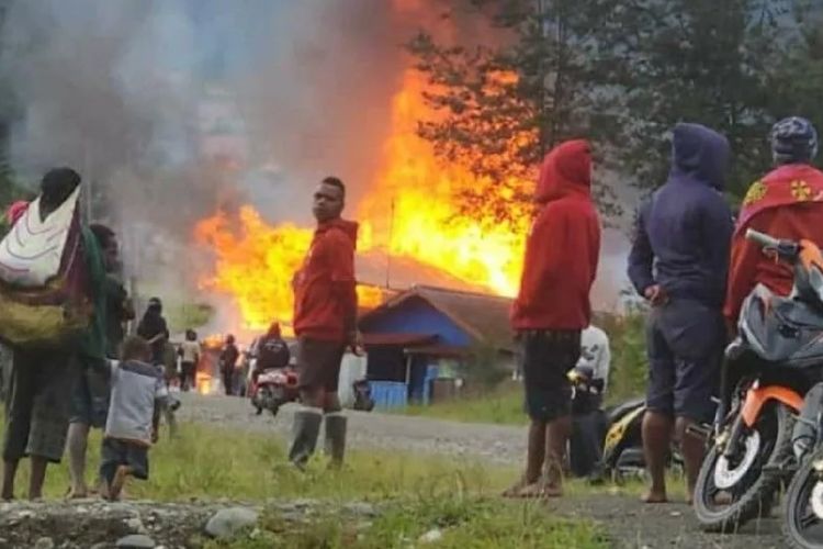 KKB Dalang Pembakaran 2 Distrik dan Sekolah di Fakfak, Polda Papua Barat: Sebagian Pelaku Terafiliasi
