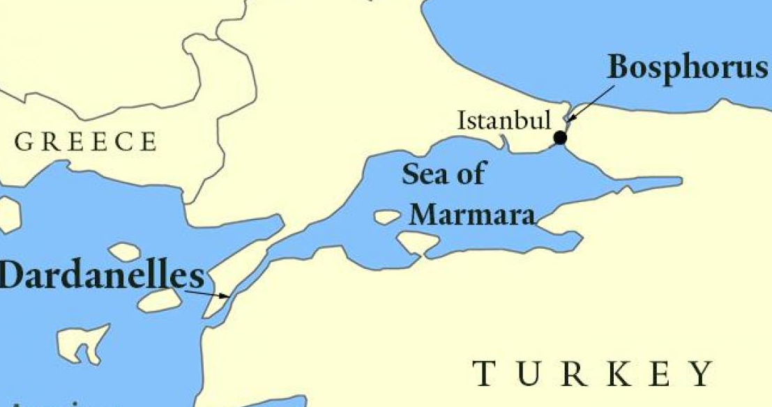 Turki melarang kapal perang melintas di  selat Bosphorus dan Dardanelles.