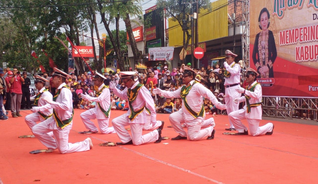 Tari Angguk turut meriahkan Kirab Budaya memperingati Hari Jadi Kabupaten Grobogan ke 297.