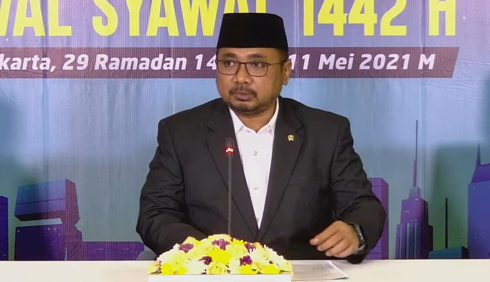 Menteri Agama  Yaqut Cholil Qoumas memutuskan lebaran Idul Fitri 1442 H dilaksanakan Kamis, 13 Mei 2021.